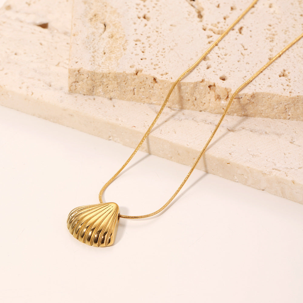 Minimalist Shell-Shaped Pendant Necklace in Stainless Steel with Titanium Steel Inlay and Electroplated Finish for Women