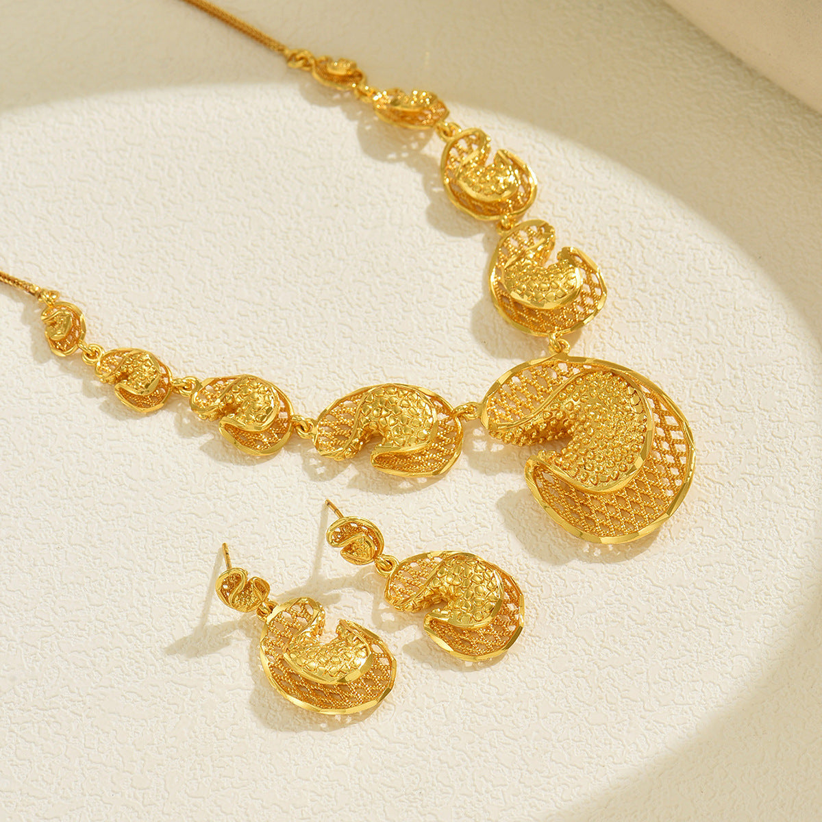 Light Luxury Geometric 18K Gold Plated Alloy Necklace and Earring Set for Women