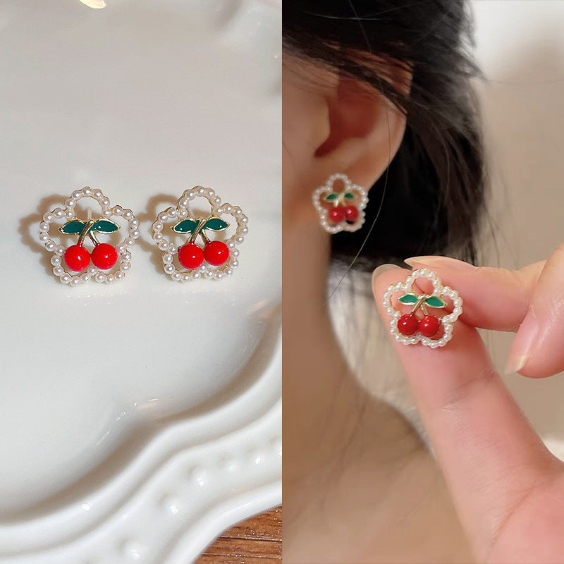 Chic Vintage Pearl Stud Earrings with Floral Bow Leaf Diamond Drop Geometric and Animal Motifs in Steel Posts