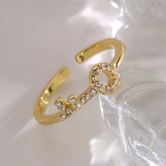 Anillo Abierto Geométrico Minimalista para Mujer Hecho de Latón con Baño de Oro Real e Incrustaciones de Circonita Cúbica