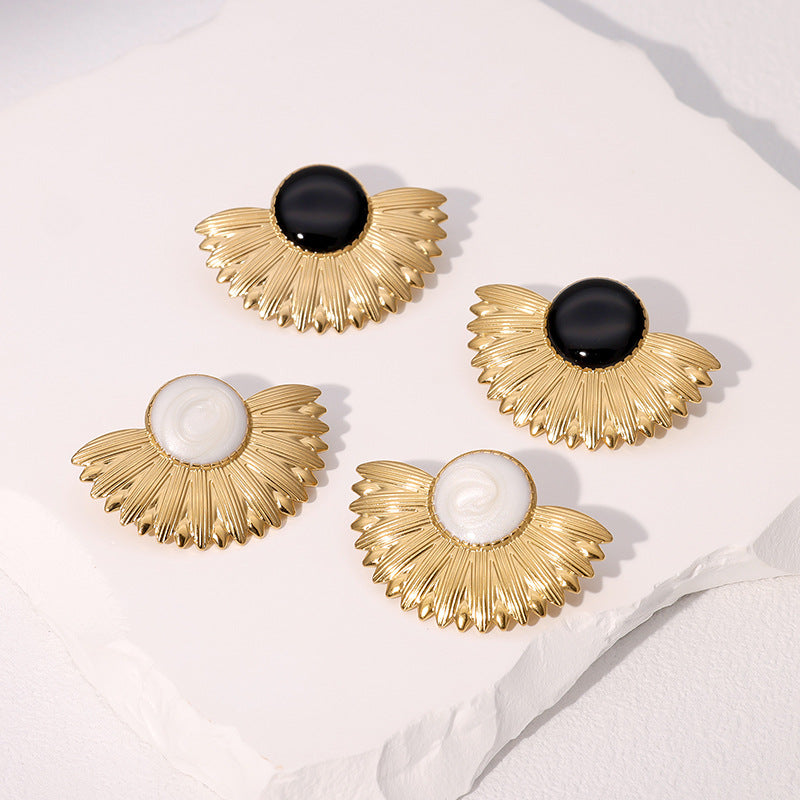 Geometric Fan-Shaped Earrings in Stainless Steel with Gold Plating for Women Minimalist Elegant French Vintage Style