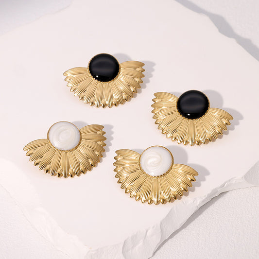 Geometric Fan-Shaped Earrings in Stainless Steel with Gold Plating for Women Minimalist Elegant French Vintage Style