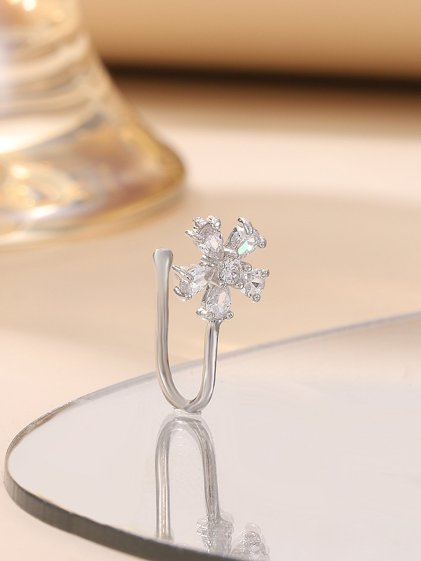 Clip per il naso a forma di U con stella e cuore placcata in rame vintage con zirconia cubica