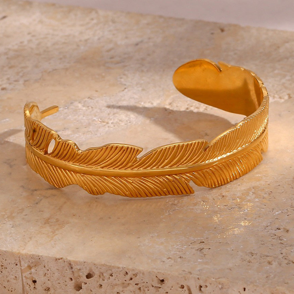 Braccialetto Minimalista in Acciaio Inossidabile con Placcatura in Oro 18K, Design a Foglia Aperta da Donna