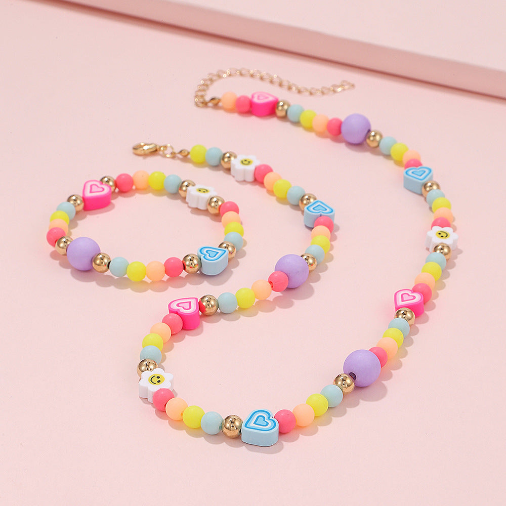 Set di collane in acrilico a forma di cuore stile cartone animato con ciondolo in argilla polimerica per ragazze, gioielli per bambini fatti a mano color macaron