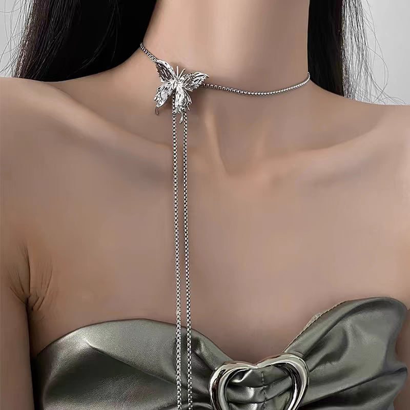 Collar Largo Ajustable para Mujer de Acero Titanio con Forma de Mariposa, Estilo Dulce y Atrevido, con Acabado Chapado