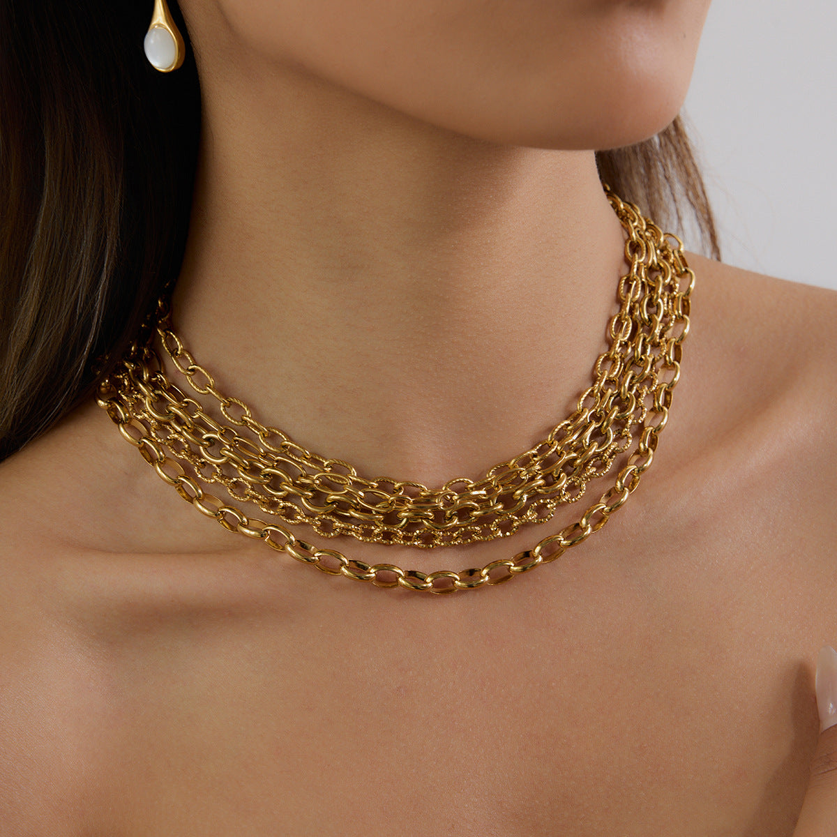 Minimalist 18K Gold Plated Geometric Titanium Steel Pendant Necklace for Women