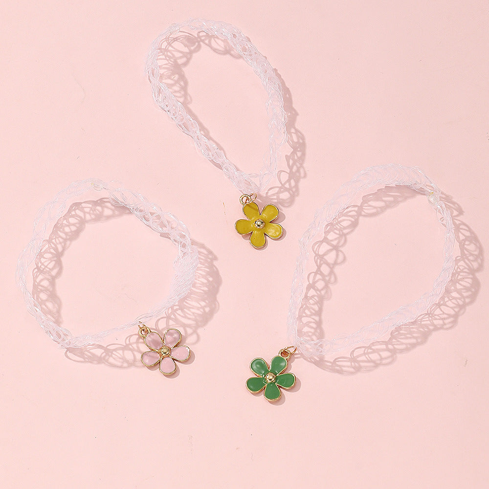 Bracciale in lega con fiori minimalista per ragazze, gioiello estivo quotidiano con lavorazione artigianale