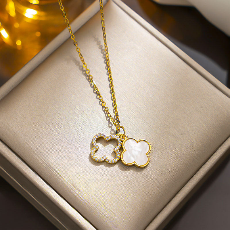 Elegante collana con ciondolo a quadrifoglio da donna in acciaio al titanio con placcatura in oro e design a conchiglia a doppio lato