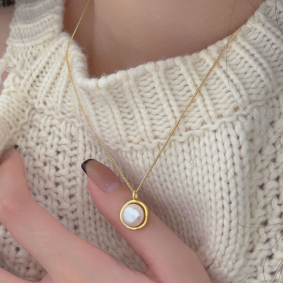 Minimalist Geometric Tulip Pendant Necklace in 925 Sterling Silver with Gold Plating on Cross Chain