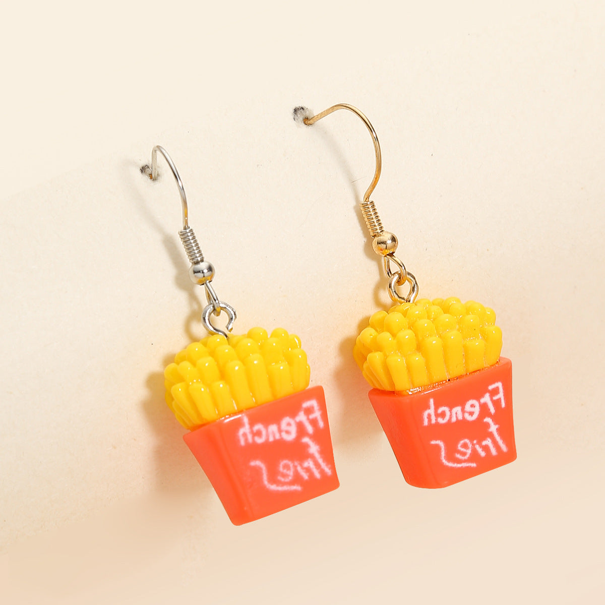 Pendientes de resina geométricos de diseño original con postes de acero inoxidable para mujer