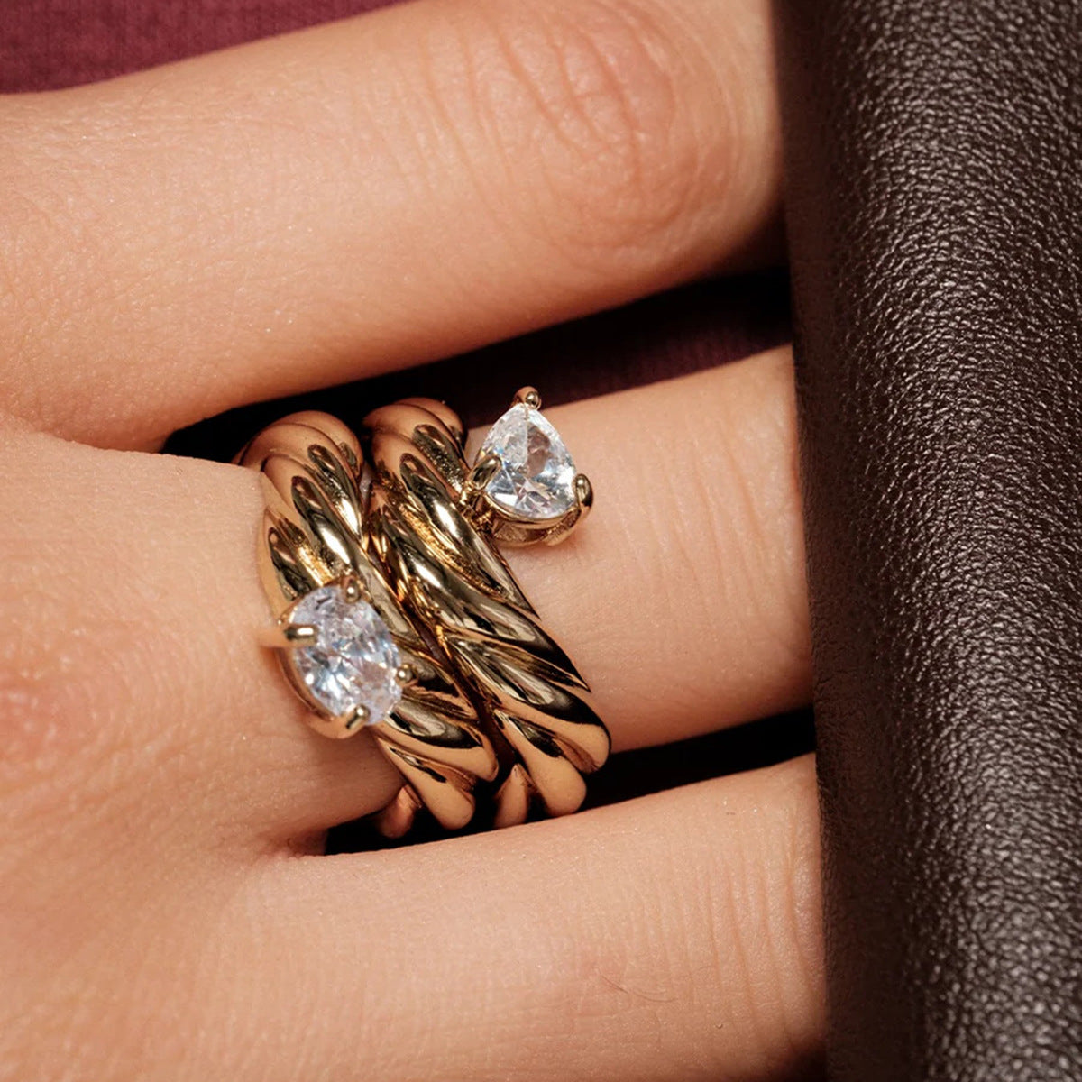 Anello geometrico in acciaio al titanio con intarsio in zircone placcato da donna, gioielli minimalisti alla moda