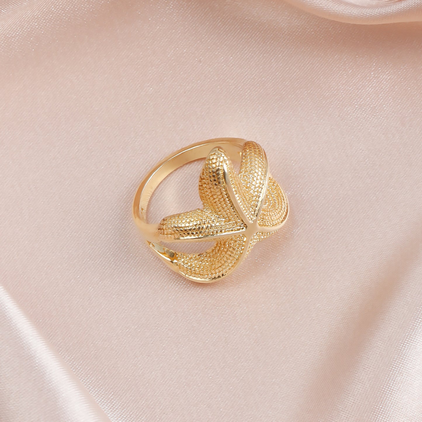 Fashionable Starfish-Shaped Metal Ring with Plated Finish for Women Beach Vacation Jewelry
