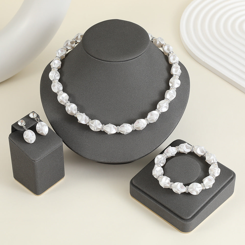 Conjunto de collar de perlas barrocas asimétricas vintage francesas con cadena O, pendientes y pulsera para mujer
