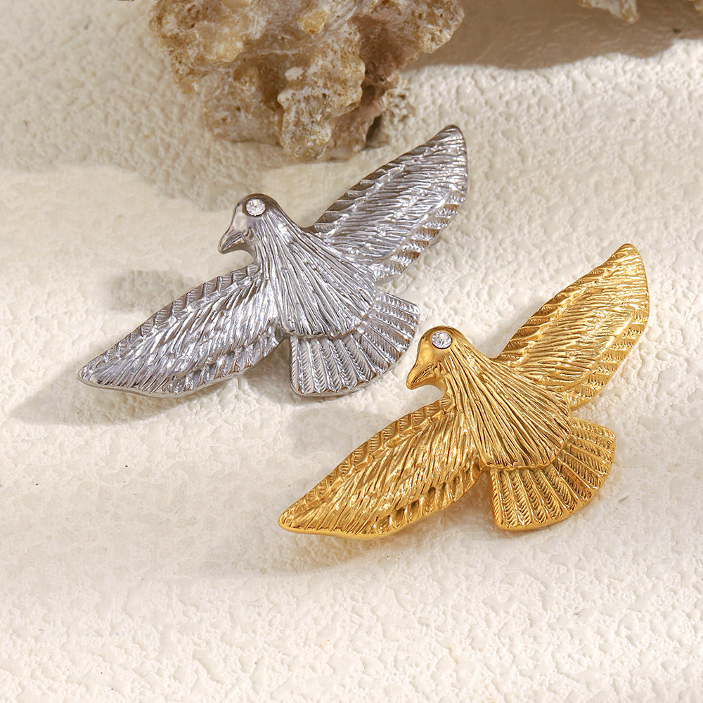 Minimalist Vintage Bird Brooch for Women Made of Stainless Steel with 18K Gold Plating Lightweight Luxury Accessory