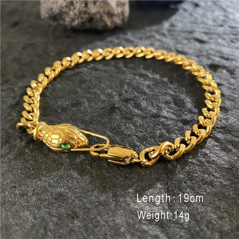 Original Design Heart and Butterfly Shaped Titanium Steel Bracelet with Gold Plating Cuban Chain for Women