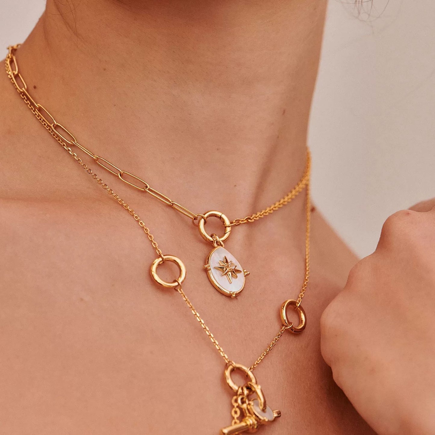 Minimalist 18K Gold Plated Brass Round Geometric Rhinestone Charm Bar for Women