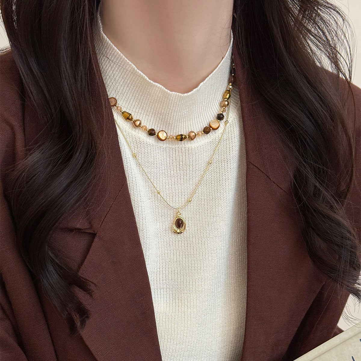 Collana pendente occhio di tigre in stile retrò con design geometrico da donna, catena a maglie color oro, accessorio minimalista di lusso