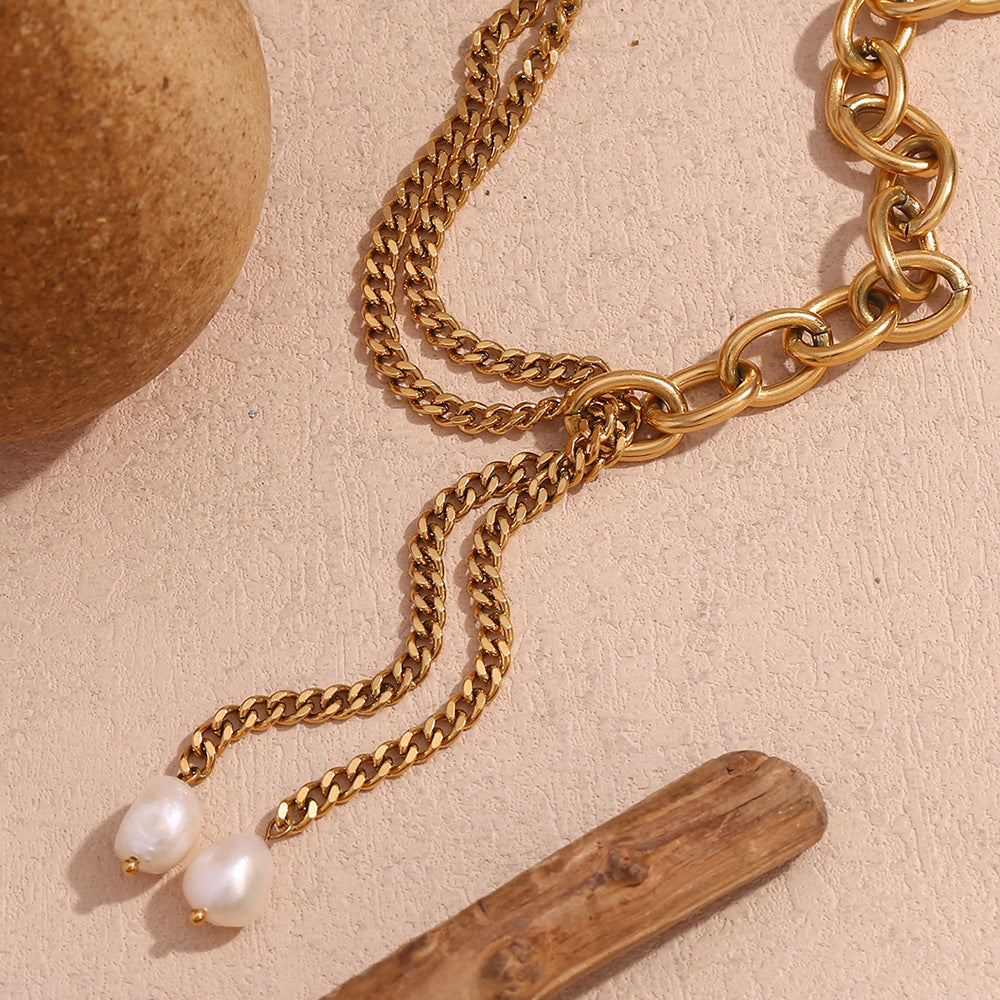 Collana a Y con doppia catena cubana in acciaio inossidabile placcato oro 18 carati con pendente in perla d'acqua dolce e design geometrico minimalista