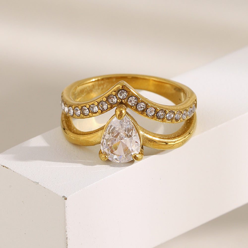 Anello da donna minimalista a doppia corona geometrica in acciaio inossidabile placcato oro 18K