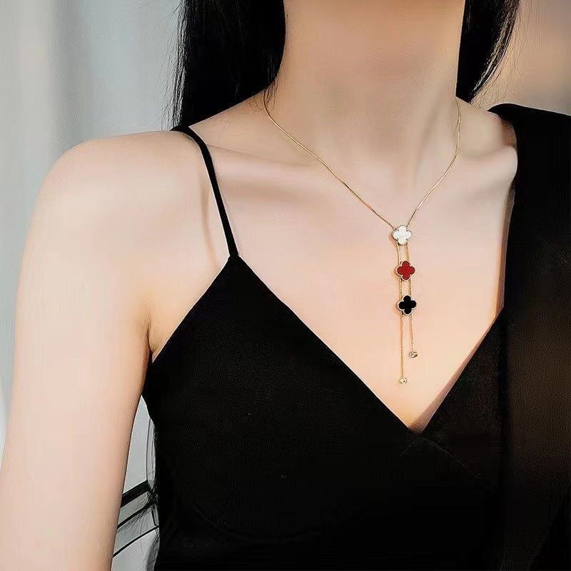 Collana pendente con quadrifoglio in acciaio al titanio placcato oro rosa 18 carati minimalista di lusso da donna