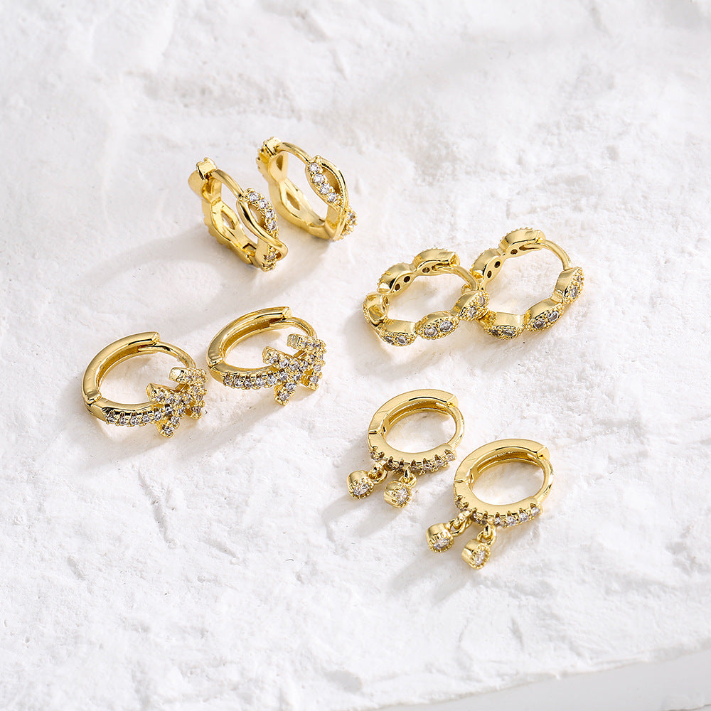 Orecchini a cerchio irregolari geometrici minimalisti da donna in rame con placcatura in oro e zirconi micropavé