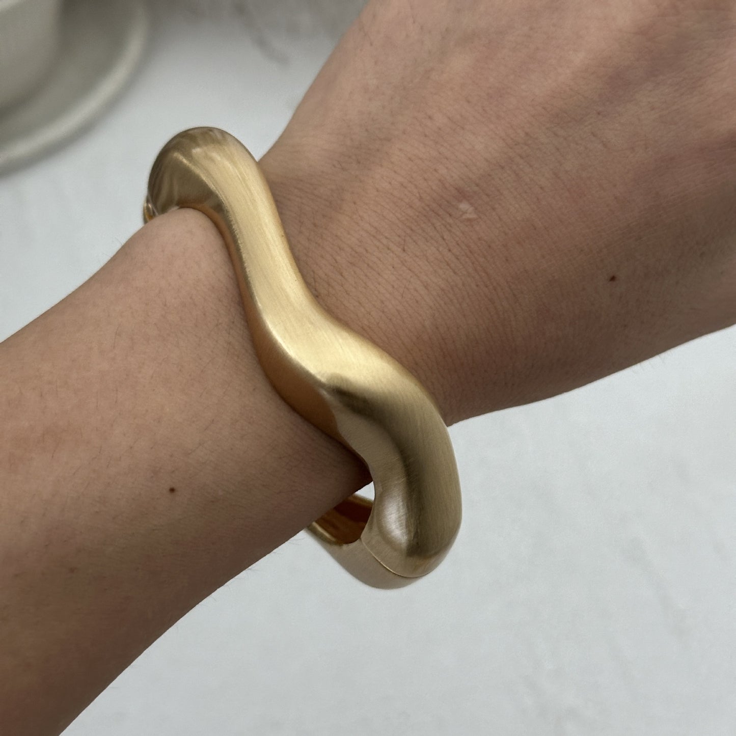 Luxury Casual Solid Color Plated Alloy Bracelet