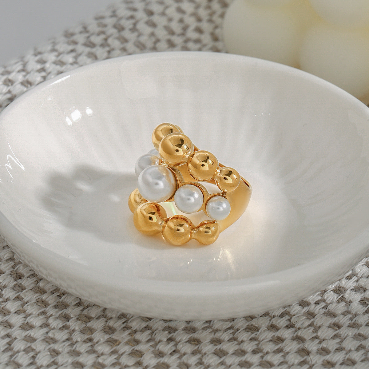 Elegant Geometric Stainless Steel Plated Ring with Pearl Inlay for Women
