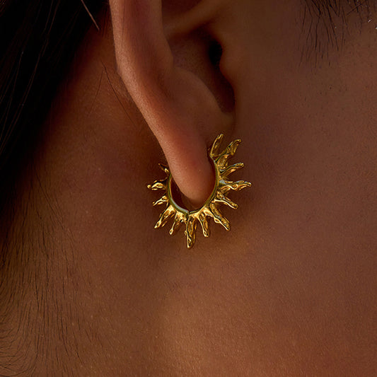 Orecchini geometrici in acciaio inossidabile con finitura galvanica per donna, orecchini a perno di lusso minimalistici, motivo a sole, stile naturale