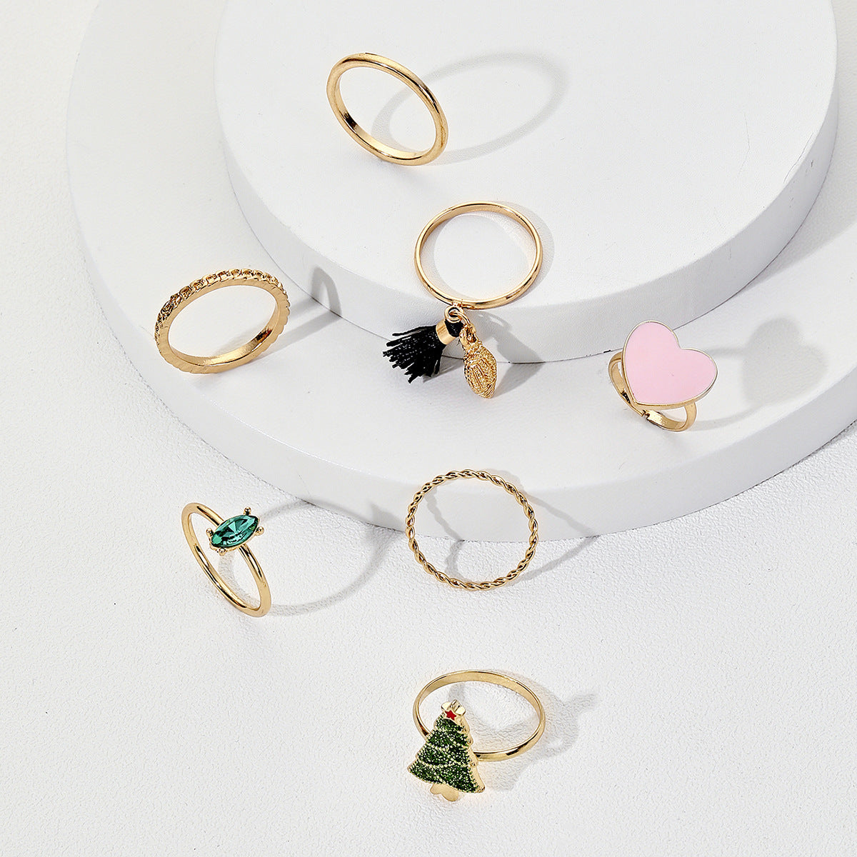Casual Geometric Heart Teardrop Rhinestone Drip Oil Plated Alloy Ring with Christmas Tree Element
