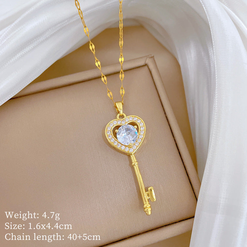 Sweet Minimalist Heart Geometric Rhinestone Brass Pendant Titanium Steel Necklace for Unisex