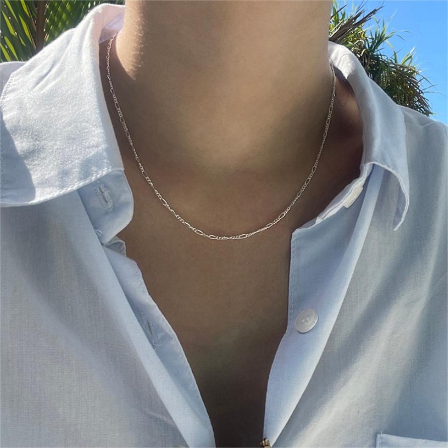Collana Minimalista Mamma-Figlia in Argento con Motivi Geometrici e di Bambola in Argento Sterling 925