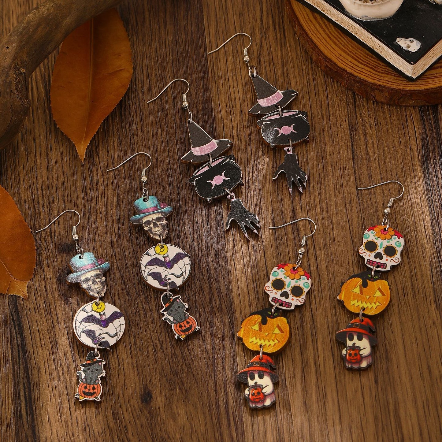 Pendientes de calavera geométrica de madera y calabaza con temática de Halloween para mujer con acabado chapado