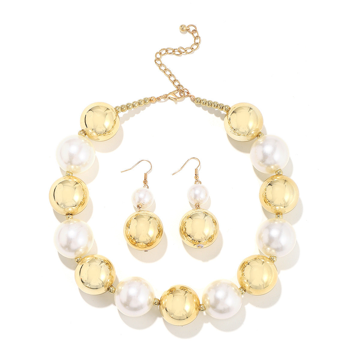 Set di collana di perle geometrica dolce e audace per donna con catena alla clavicola e finitura artigianale