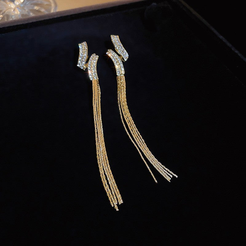 Pendientes Chic de Borla Floral para Mujer con Postes de Plata de Ley 925 y Base de Cobre Bañado