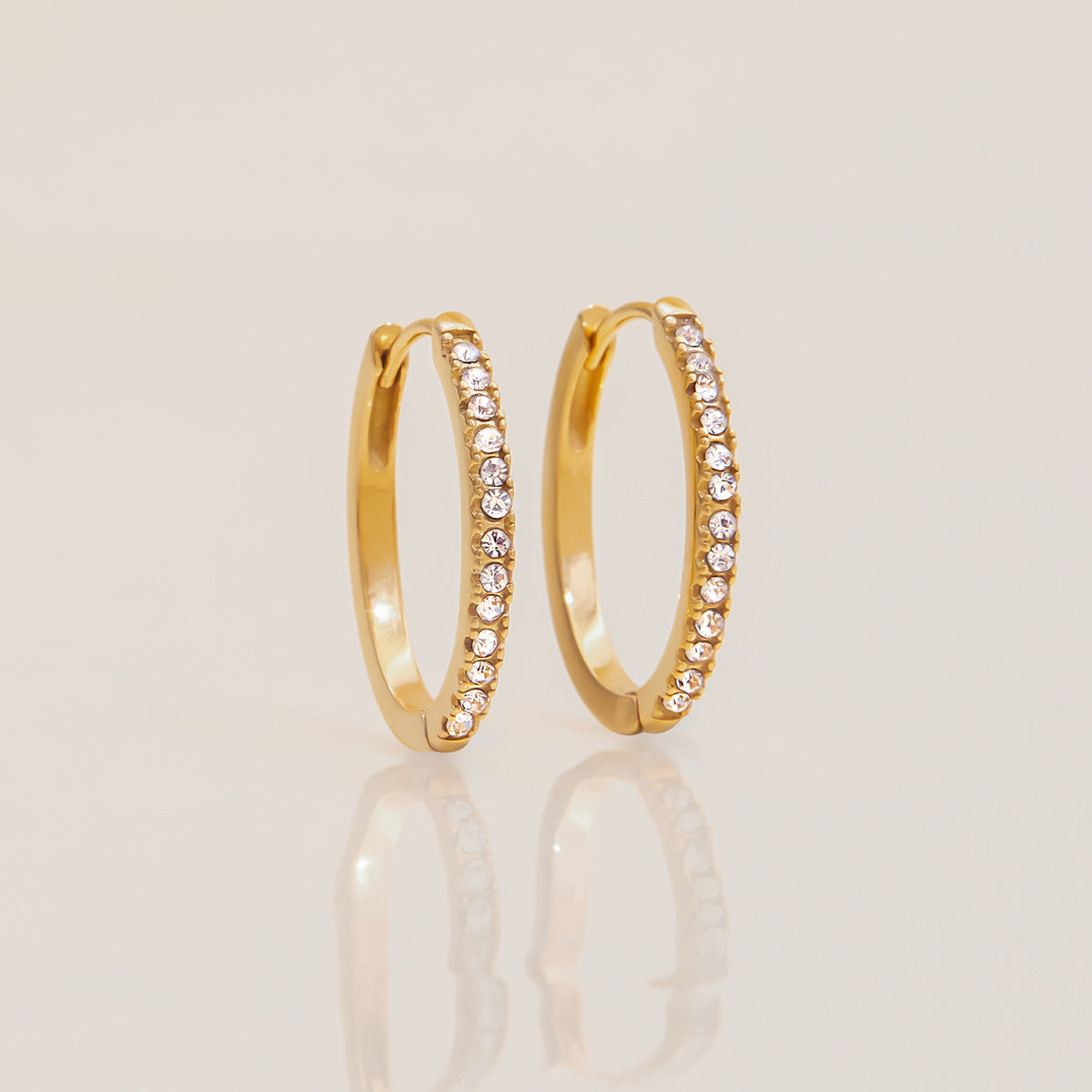 Pendientes de Aro de Acero Inoxidable con Diseño Geométrico Minimalista, Acabado Chapado para Mujer, Hipoalergénicos y Resistentes a la Decoloración