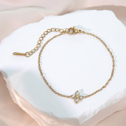 Elegante bracciale da donna in acciaio inossidabile placcato con zirconi cubici a motivo geometrico floreale