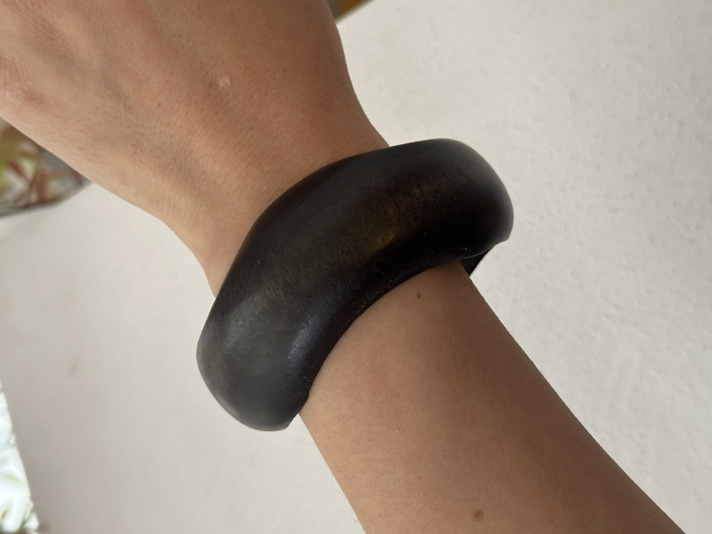 Bracciale a fascia larga geometrico in lega placcata alla moda