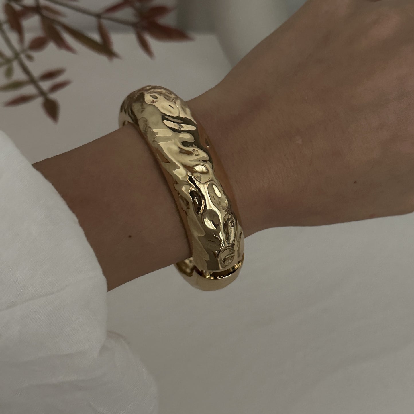 Minimalist Geometric Plated Alloy Cuff Bracelet for Women