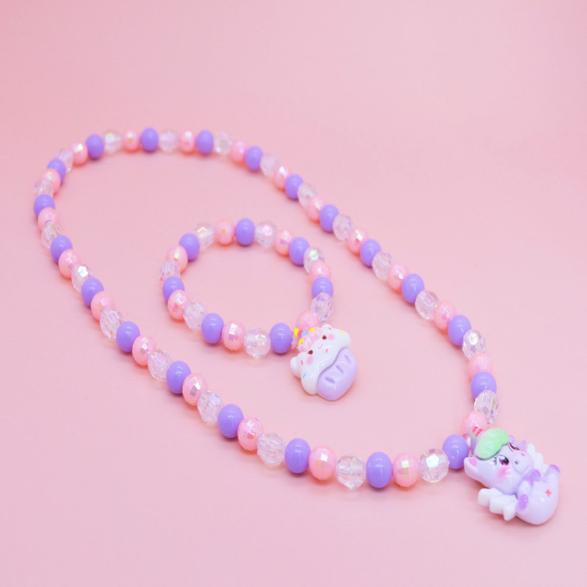 Collana in resina unicorno cartone animato per bambini con catena di perline rotonde, ciondolo a forma di animale fatto a mano, gioielli collezione principessa