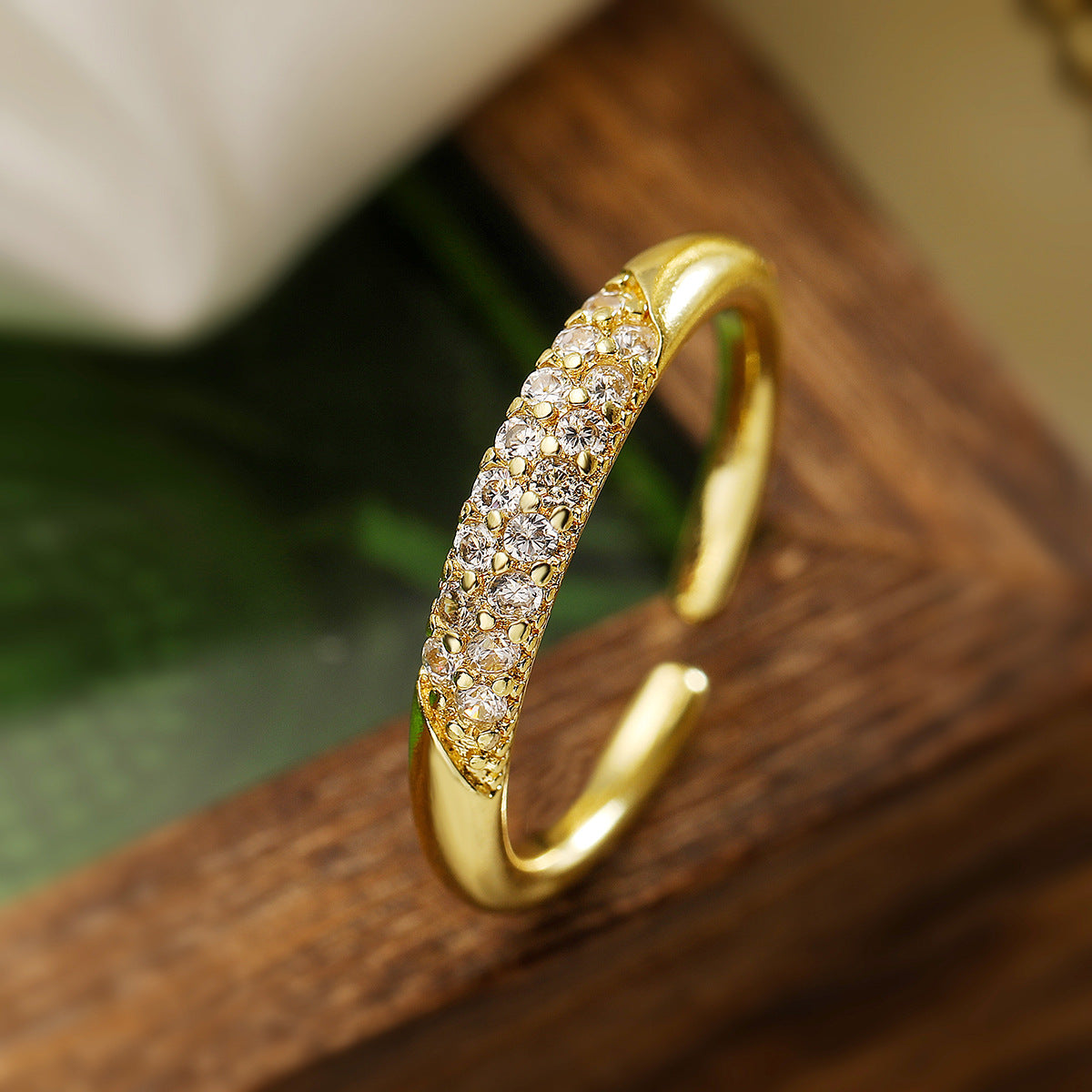 Minimalist Geometric Copper Ring with 18K Gold Plating and Zircon Inlay for Women