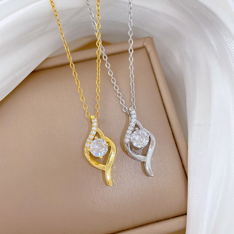 Minimalist Sweet Geometric Titanium Steel Necklace with Rhinestone Inlay Brass Pendant for Unisex