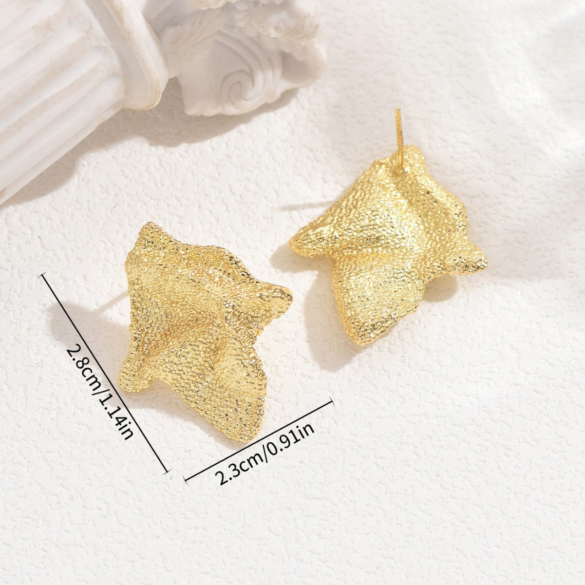 Aretes Geométricos Minimalistas para Mujer Hechos de Aleación de Zinc con Acabado Galvanizado, Patrones Redondos y Octogonales