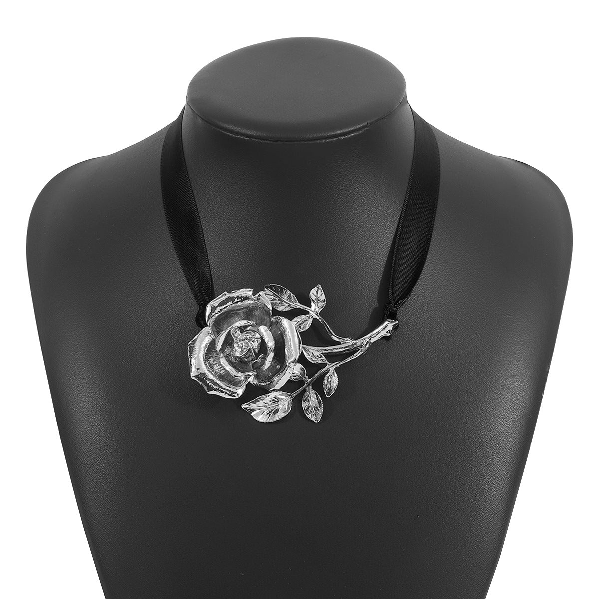 Collana Pendente Rosa Floreale Retrò in Lega con Finitura Placcata da Donna, Delicata Catena per Clavicola con Design Geometrico