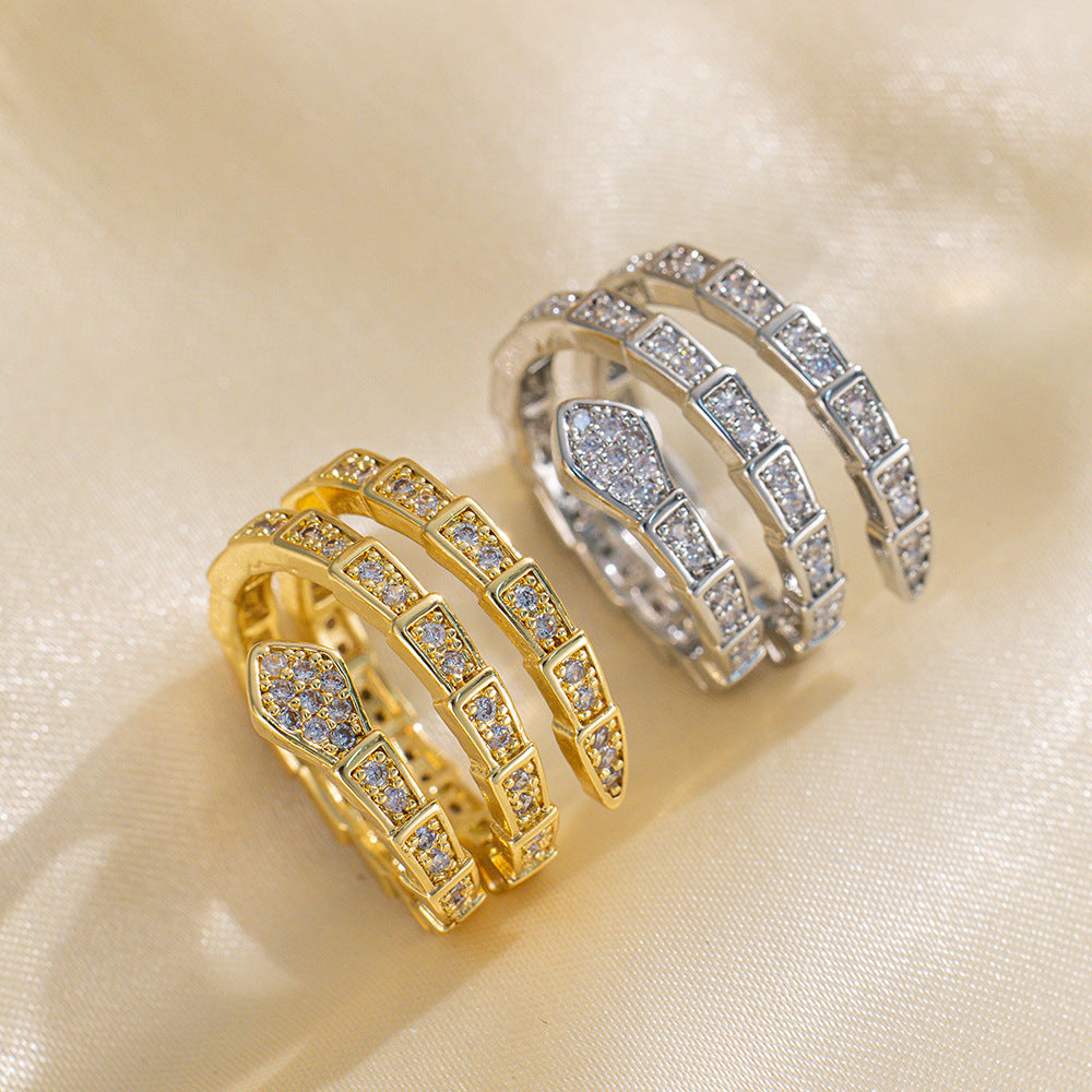 Luxury Snake-Shaped Adjustable Ring for Women in Brass with 18K Gold Plating and Rhinestone Inlay