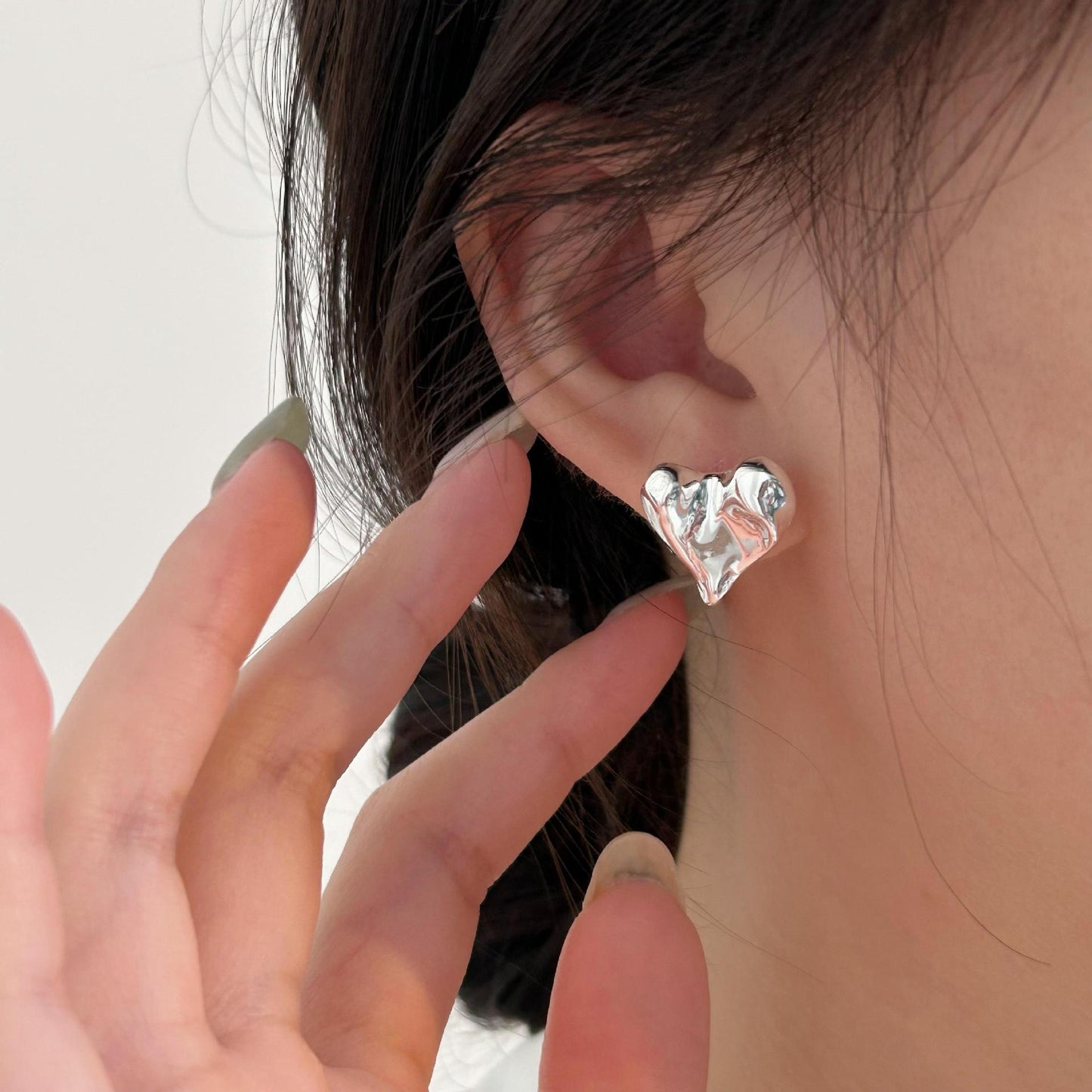 Minimalist Irregular Heart-Shaped 925 Sterling Silver Stud Earrings with Gold Plating, Sweet and Fresh Style