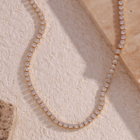 Collana Minimalista Geometrica in Rame con Placcatura in Oro 18K e Zirconi Micro-Incastonati da Donna