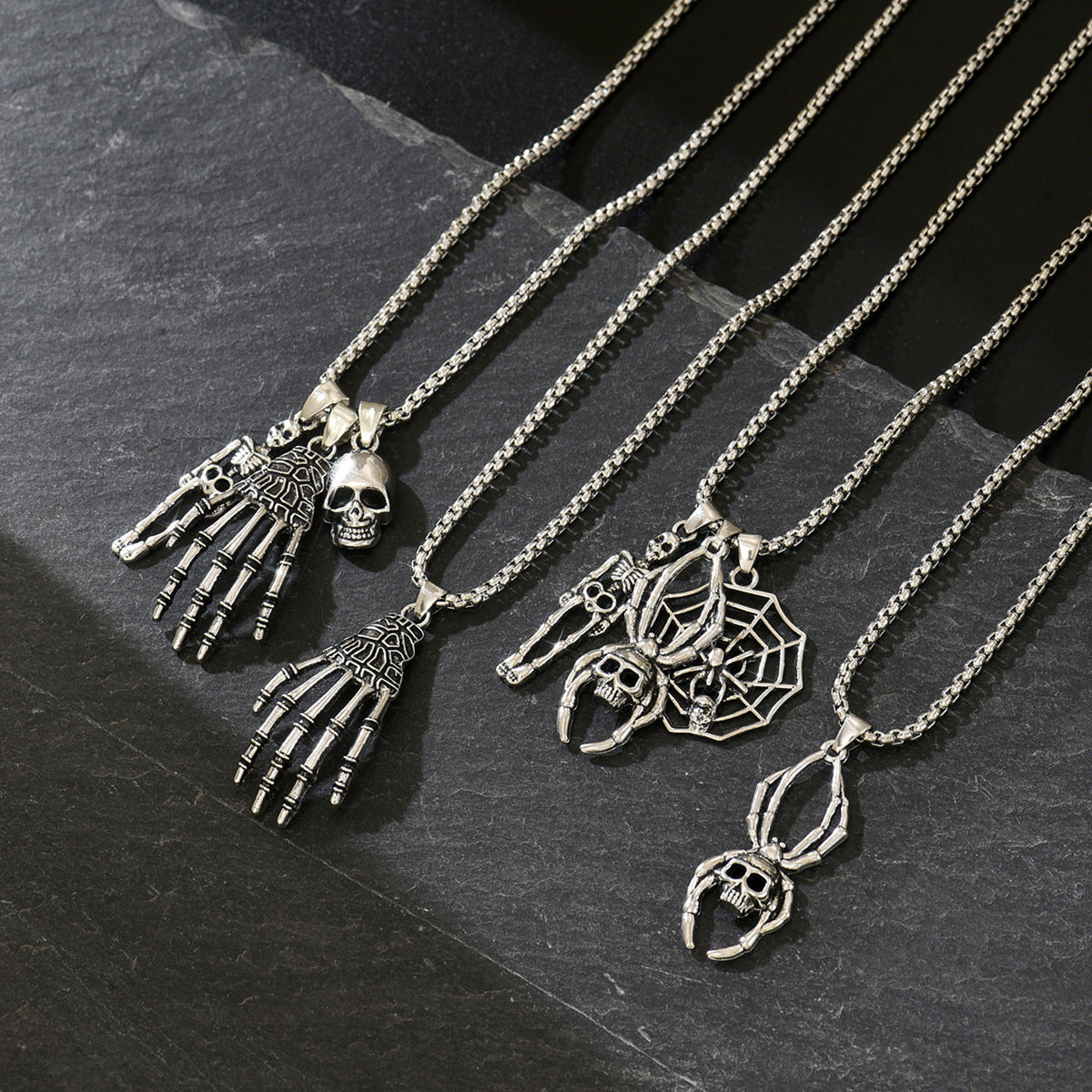 Collana Punk di Halloween con ciondolo a teschio e ragno, girocollo in lega stile Dark Gothic, gioielli unisex galvanizzati di tendenza