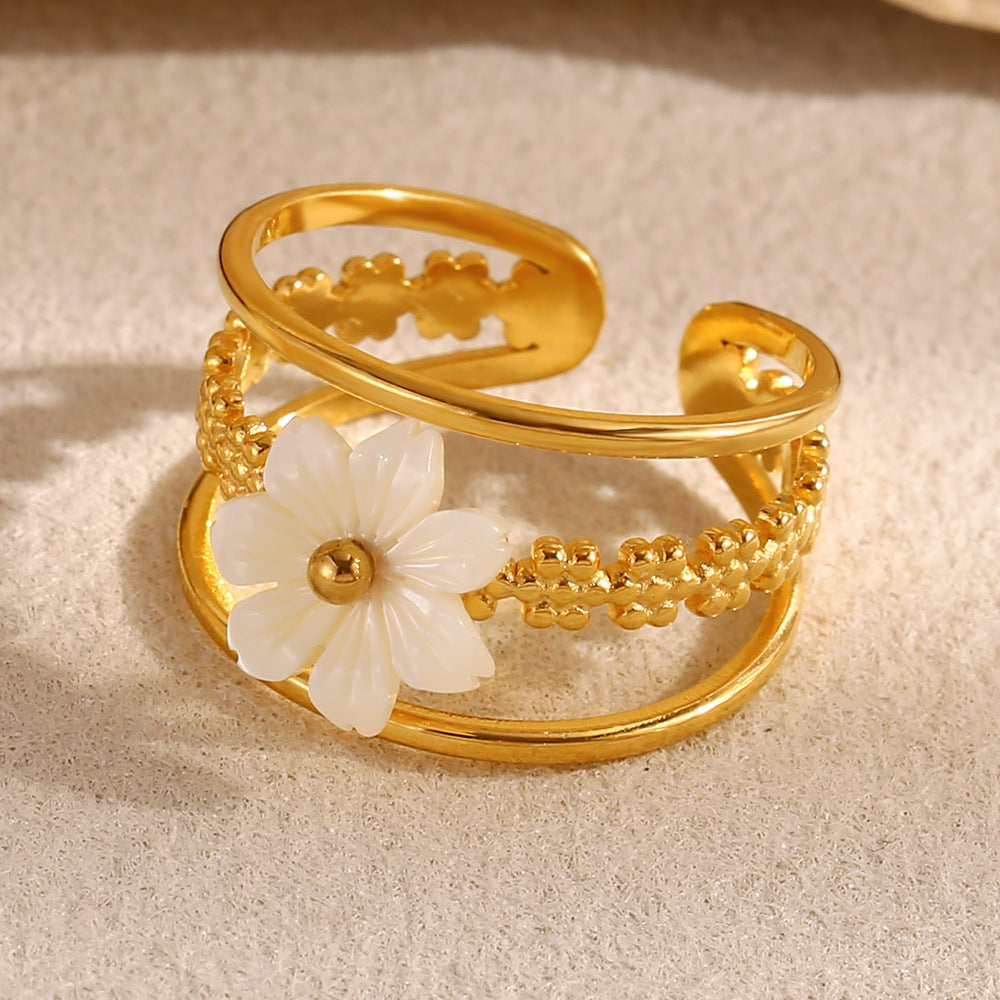 Vintage French Style Flower-Shaped Stainless Steel Ring with 18K Gold Plating for Women