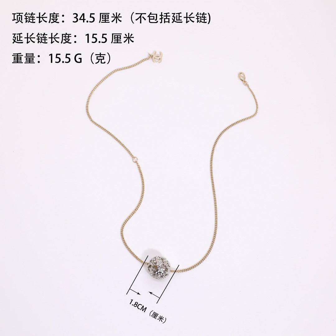 Collana da donna in ottone placcato oro di lusso con strass geometrici a stella rotonda